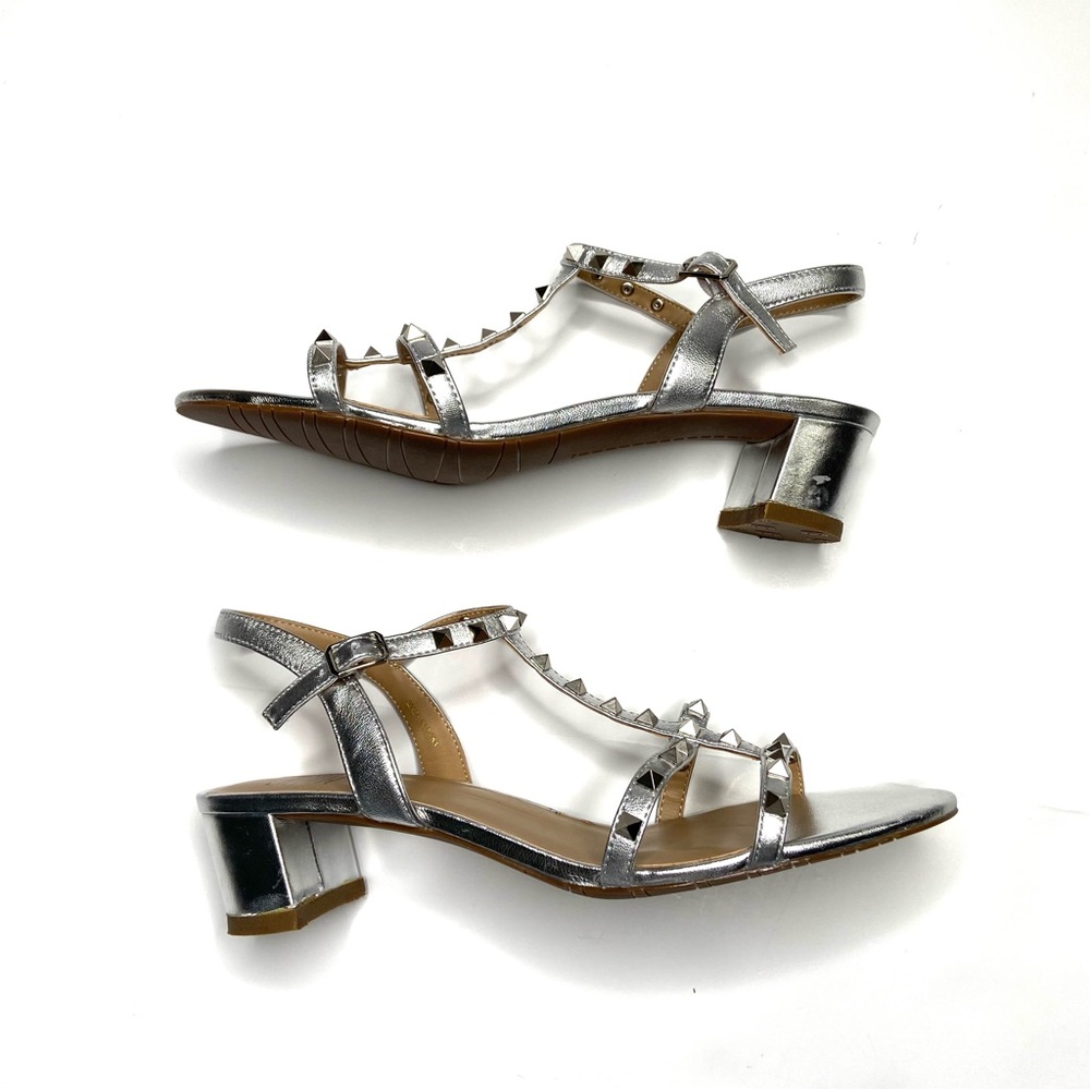 JILDOR Silver Napa Midge T-Strap Studded Sandal - Picture 3 of 15
